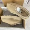 2023 Tasman Slippers Dames Klassieke Ultra Mini Platform Boot Australische Winter Sneeuw Designer Tazz Laarzen Enkel Sherpa Trui Brief UGGsitygfhg