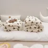 毛布韓国のクマの印刷されたモスリンの赤ちゃんの子供キルトコットンガーゼチルドレンズベッドキルト秋の冬の寝具布団布団