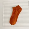 양말 캔디 컬러 도트 접착제 양말 마카롱 여름 얇은 양말 스트리트 스트리트 평범한 발목 봄 여름 Socquette Solid Hosiery 신발 26color BC565