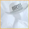 Berets Summer White Veil Cowboy Hat for panna młoda