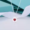 قلادة Tiffanybead Tiffanyjewelry desginer جديدة T Round Cake Monamel Love Necklace for Women CNC Steel Design Small and Popular
