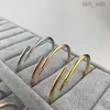 Pulsera de diamantes de oro Diseñador de joyas de uñas para mujeres Hombres Brazalete Todos los diamantes Joyas de acero inoxidable No alérgico Pulseras de uñas de color rápido REB7 M9Y3 M9Y3