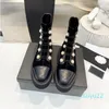 New Fashion Women Boots Luxury Designer Classic Metal Letter Pearl Buckle Martin Boots Black Patent Leather Cowhide Surface Back Zipper Non slides Ladies Booties
