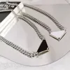 Triangelhänge halsband lyxiga halsband designer för damer eleganta gatusmycken vackra silverpläterade hängen metaller kedja halsband unisex ZB011 B23