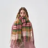 Sciarpe 2023 Autunno/Inverno Double Sided Multi Color Plaid Imitazione Cashmere Retro Sciarpa da donna Ispessita Dual Purpose Scialle