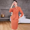 Abito a due pezzi IZICFLY Autunno Inverno Stile Arancione Ufficio Elegante Donna Abiti da lavoro con gonna e blazer Completo coreano Abbigliamento da lavoro