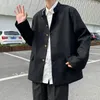 Garnitury męskie 2023 Jesienna męska chińska kurtka mała mała kombinezon koreańska wersja mundurowy młodzieżowy płaszcz mody