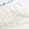 Smyckespåsar 3 packar vita pärlpärlor plast eleganta modekläder hängare för barn och husdjur.