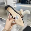 Zapatos de vestir de marca de diseñador para mujer, moda de lujo, tacón medio, sexy, grueso, color partido, piel de oveja, zapatos individuales clásicos