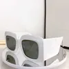 Luxus-Designer-Sommer-Sonnenbrille Platte kleine Box klassische 0811er Mode TB gleich