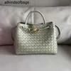 Luxo Andiamos BottegassVenetas Bolsa 5A Couro Genuíno Pequeno Design Metal Corda Fivela Tote Uma Cesta de Vegetais Portátil de Grande Capacidade BunQQ