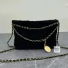 Diseñador Otoño Invierno Acolchado Bolsa de gamuza Bolsas de hombro Cadena Diamante Crossbody Hobo Cuero genuino Lady Luxury Mujer Moda Bolsos 22 Tote Embrague 7A Calidad