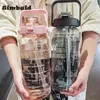 Waterflessen 2 liter fles met stroming vrouwelijke meisjes grote draagbare reis sport fitness cup zomer koude tijdschaal 230406