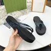 Skum Chevron Luxury Thong Woman Slide Sandal Flip Flops Designer Man Slipper Harts Signature Platform Sandaler Ladies Summer Shoes