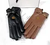 Hommes Femmes Cinq Doigts Gants Designer Marque Lettre Impression Épaissir Garder Au Chaud Gant Hiver Sports De Plein Air Pur Coton Faux Cuir Accessoires