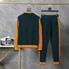 2024 Conjunto de ropa deportiva para hombre Marca Chándal para hombre Ropa deportiva Ropa de fitness Dos piezas Chaqueta de manga larga + Pantalones Traje de chándal informal para hombre M-XXXL