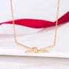 Halskette T Familie New Knot Cross Halskette gegen Gold Serie mit Diamond Light Luxury Simple Kragenkette