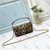 Designer-Umhängetasche mit Leopardenmuster, kleine Umhängetasche, modische Handtaschen, weiche Clutch aus echtem Leder für Damen mit Kettenschultergurt