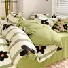 Bedding sets Black flower bedding down duvet cover soft large single bed size green flat pillow 231106