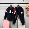 дизайнер детской одежды дизайнер детских осенних комплектов детские спортивные костюмы размер 100-150 см 2 шт. многоцветный лоскутный дизайн свитер с круглым вырезом и брюки