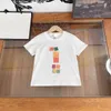 23SS Child Tshirt Toddler Tee Kid Designer T Shirt Boys Girls Cotton Cotton Round Recing Color Rabbit Print Short