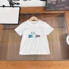 23SS Child Tshirt Toddler Tee Kid Designer T Shirt Boys Girls Cotton Cotton Round Recing Color Rabbit Print Short