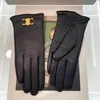 Hommes Femmes Cinq Doigts Gants En Cuir Créateur De Mode Marque Lettre Impression Épaissir Garder Au Chaud Gant Hiver Sports De Plein Air Gants En Peau De Mouton De Haute Qualité