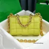 Designer Bottegs V Luxury Handväska tofu kuddkedja påse fårskinn ren handvävd kvinnors väska stor guldkedja handhållen axelväska