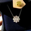 Collares colgantes Huitan Collar de flores de lujo con temperamento de circonio cúbico Joyería de boda de eternidad dulce para mujer 2023 Tendencia