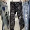 Mäns jeans högkvalitativa tvättade gamla skadade broderiklappar med mode topp T230406