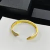 Designer Guld silver armring kärleksarmband mode smycken lyx designers brevhänge blomma armband för kvinnor bröllop 4062Z