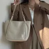 Sacs de soirée Grande capacité Beige Blanc PU Fourre-tout en cuir pour femmes Mode Quotidien Casual Sac à bandoulière Travail OL Sacs à main Sacs à main