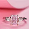 Klusterringar Fashion Women Crystal Ring Square Zircon Engagement for Princess Jewelry Wedding Accessories Anniversary Gift