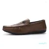 Scarpe eleganti Uomo di lusso Casual Mocassini italiani Mocassini Slip On Appartamenti da uomo Traspirante Scava fuori Guida maschile