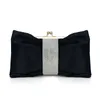 Kvällspåsar Fashion Luxury Black Silver Pu Fine Rhinestone Clutches Bankettfestkedjan axelväska för kvinnor handväska