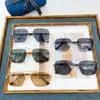 Occhiali da sole Frames designer G's nuovo Tiktok blogger's stessa letteratura di moda maschile personalizzata di fascia alta e occhiali da sole versatili artistici gg0529s Z9RN