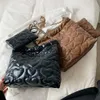 Сумки на плечо Женская стеганая сумка-тоут Сумка большой вместимости Кошельки Дизайнерские сумки из искусственной кожи Сумки подмышкиСтильные сумкимагазин