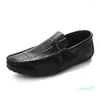 Abendschuhe Luxus Herren Casual Italienische Loafers Mokassins Slip On Herren Flats Atmungsaktiv Aushöhlen Herren Fahren