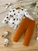 Conjuntos de ropa Moda bebé lindo corazón impreso top de manga larga y pantalones de color sólido pañuelo para la cabeza ropa de bebé Primavera y otoño