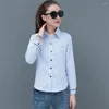 レッドグリッドプリントシャツ韓国のエレガントボタン装飾ポロブラウスファッション女性オフィス作業服Y2Kを販売する女性用ブラウス