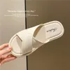 أحذية الصيف الصيفية للسيدات Home Home Bathrate Bath Flip Flops مناسبة للداخلية أو في الهواء الطلق