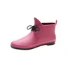 Сапоги Fashion Outdoor Ladies Rain Boot 2022 Новый простая легкая вода водонепроницаемая кухонная резиновая обувь без скольжения