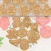 Stampi da forno 8 pezzi formine per biscotti a forma di cartone animato 3D San Valentino stampo per biscotti fondente fai da te decorazione per compleanno festa di nozze biscotti di Natale