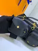 2024 Versatile Black Camera-Style Crossbody Bag-Trendy Compact Design med guld blixtlåsdetaljer, justerbar dukrem och dubbla fickor för on-the-go-stil 80450
