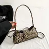 Borse da sera Borsa sottobraccio stile francese per donna Borsa a mano leopardata marrone nera Pochette da donna Borsa a tracolla in pelle PU vintage Versatile