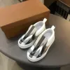 Marke Designer Kinderschuh Slip-On Baby Sneakers Box Verpackung Größe 26-35 Mehrfarbiges Karomuster Kleinkind Freizeitschuhe Nov05