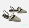 Sandalen 2023 Zomer platte dames puntige teen bloem versiering vrouwen feestschoenen elegante pompen