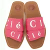 Fashionable designer sandals cork flat bottoms fashionable summer the most popular beach classic womens slippers