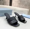 Nuove scarpe da sera sandali di lusso in pelle scamosciata romboidale trapuntata Napa pantofole piatte sandali firmati pantofole per il tempo libero spiaggia triangolo quadrato esterno logo tacchi alti taglia 35-42