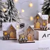 Dekoracje świąteczne LED Drewniana drewniana domowa kabina Wesołych dekoracji świątecznych do domu